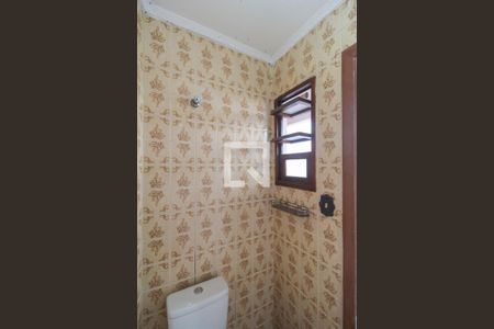 Casa à venda com 182m², 3 quartos e 2 vagas Casa à venda com 182m², 3 quartos e 2 vagasBanheiro de serviço