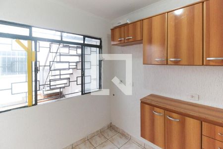 Casa à venda com 182m², 3 quartos e 2 vagas Casa à venda com 182m², 3 quartos e 2 vagasQuarto de serviço