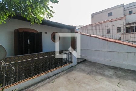 Casa à venda com 182m², 3 quartos e 2 vagas Casa à venda com 182m², 3 quartos e 2 vagasVaranda do quarto 1