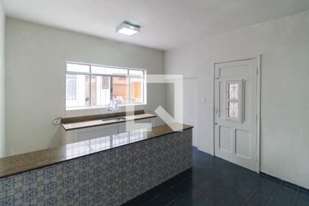 Casa à venda com 182m², 3 quartos e 2 vagas Casa à venda com 182m², 3 quartos e 2 vagasCozinha