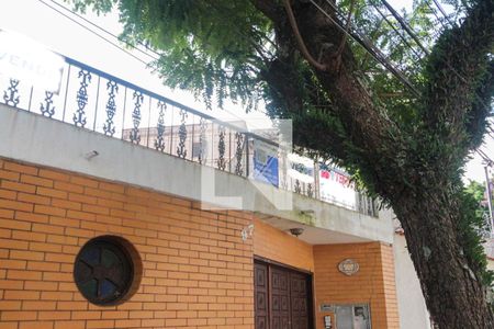 Casa à venda com 182m², 3 quartos e 2 vagas Casa à venda com 182m², 3 quartos e 2 vagasPlaca