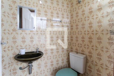 Casa à venda com 182m², 3 quartos e 2 vagas Casa à venda com 182m², 3 quartos e 2 vagasBanheiro de serviço