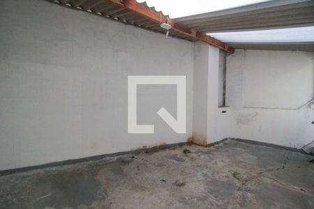 Casa à venda com 182m², 3 quartos e 2 vagas Casa à venda com 182m², 3 quartos e 2 vagasTerraço