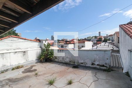 Casa à venda com 182m², 3 quartos e 2 vagas Casa à venda com 182m², 3 quartos e 2 vagasTerraço