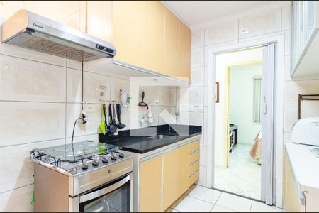 Apartamento à venda com 121m², 4 quartos e 2 vagas Apartamento à venda com 121m², 4 quartos e 2 vagasCozinha 2