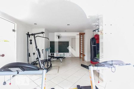 Apartamento à venda com 121m², 4 quartos e 2 vagas Apartamento à venda com 121m², 4 quartos e 2 vagasAcademia