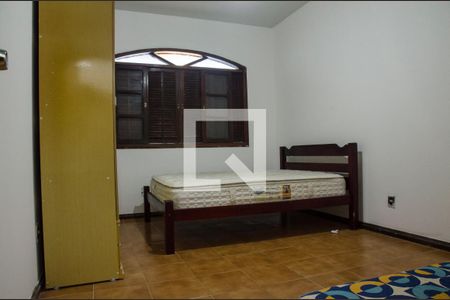 Casa à venda com 200m², 5 quartos e 4 vagas Casa à venda com 200m², 5 quartos e 4 vagasQuarto 2