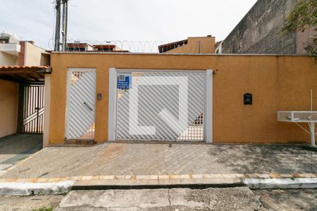 Casa de condomínio à venda com 80m², 2 quartos e 2 vagas Casa de condomínio à venda com 80m², 2 quartos e 2 vagasFachada