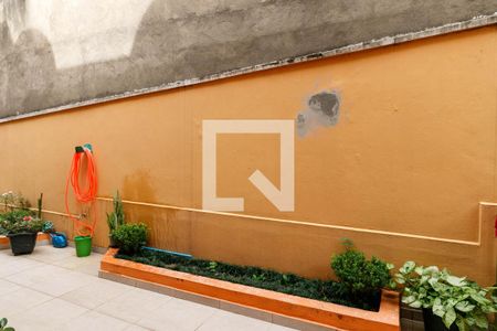 Casa de condomínio à venda com 80m², 2 quartos e 2 vagas Casa de condomínio à venda com 80m², 2 quartos e 2 vagasEntrada