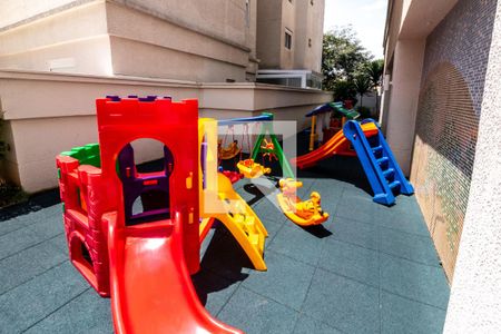 Apartamento à venda com 73m², 2 quartos e 1 vaga Apartamento à venda com 73m², 2 quartos e 1 vagaÁrea Comum - Playground