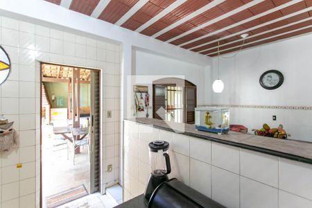 Casa à venda com 800m², 7 quartos e 5 vagas Casa à venda com 800m², 7 quartos e 5 vagasCozinha