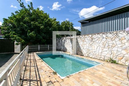 Casa à venda com 800m², 7 quartos e 5 vagas Casa à venda com 800m², 7 quartos e 5 vagasPiscina