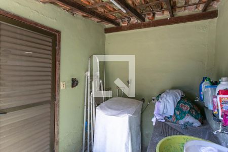 Casa à venda com 800m², 7 quartos e 5 vagas Casa à venda com 800m², 7 quartos e 5 vagasLavanderia