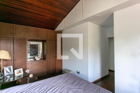 Casa à venda com 800m², 7 quartos e 5 vagas Casa à venda com 800m², 7 quartos e 5 vagasQuarto Suíte 2