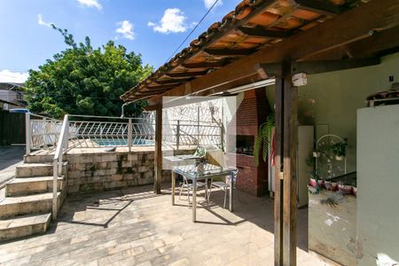 Casa à venda com 800m², 7 quartos e 5 vagas Casa à venda com 800m², 7 quartos e 5 vagasEspaço Gourmet