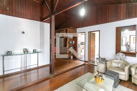 Casa à venda com 800m², 7 quartos e 5 vagas Casa à venda com 800m², 7 quartos e 5 vagasSala de Estar 2