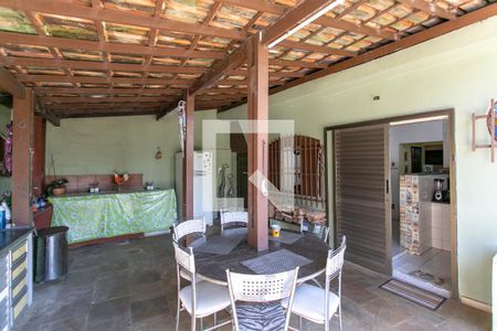 Casa à venda com 800m², 7 quartos e 5 vagas Casa à venda com 800m², 7 quartos e 5 vagasCozinha Externa