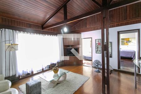 Casa à venda com 800m², 7 quartos e 5 vagas Casa à venda com 800m², 7 quartos e 5 vagasSala de Estar 2