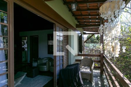 Casa à venda com 800m², 7 quartos e 5 vagas Casa à venda com 800m², 7 quartos e 5 vagasVaranda da Sala de Estar