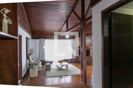 Casa à venda com 800m², 7 quartos e 5 vagas Casa à venda com 800m², 7 quartos e 5 vagasSala de Estar 2