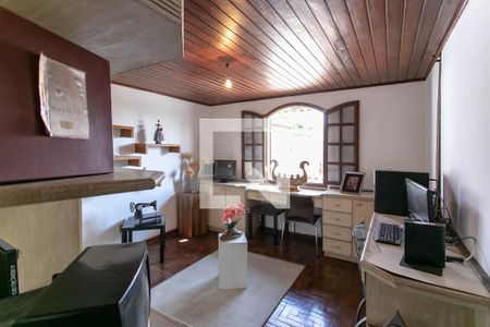 Casa à venda com 800m², 7 quartos e 5 vagas Casa à venda com 800m², 7 quartos e 5 vagasQuarto 4