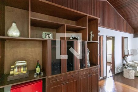 Casa à venda com 800m², 7 quartos e 5 vagas Casa à venda com 800m², 7 quartos e 5 vagasSala de Estar 2