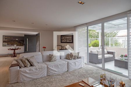 Casa à venda com 400m², 4 quartos e 4 vagas Casa à venda com 400m², 4 quartos e 4 vagasSala de TV