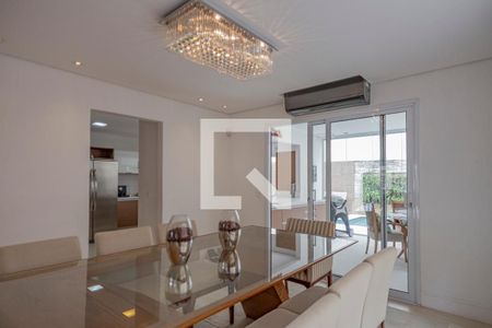 Casa à venda com 400m², 4 quartos e 4 vagas Casa à venda com 400m², 4 quartos e 4 vagasSala de Jantar