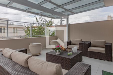 Casa à venda com 400m², 4 quartos e 4 vagas Casa à venda com 400m², 4 quartos e 4 vagasVaranda Sala