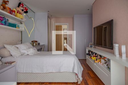 Casa à venda com 400m², 4 quartos e 4 vagas Casa à venda com 400m², 4 quartos e 4 vagasQuarto 2 - Suíte