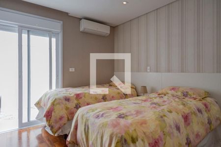 Casa à venda com 400m², 4 quartos e 4 vagas Casa à venda com 400m², 4 quartos e 4 vagasQuarto 1 - Suíte