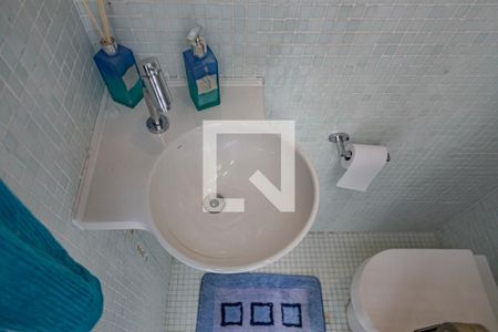 Casa à venda com 400m², 4 quartos e 4 vagas Casa à venda com 400m², 4 quartos e 4 vagasBanheiro - Piscina