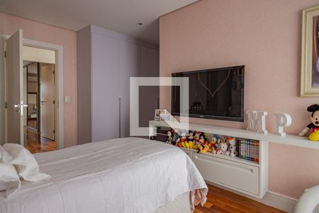 Casa à venda com 400m², 4 quartos e 4 vagas Casa à venda com 400m², 4 quartos e 4 vagasQuarto 2 - Suíte