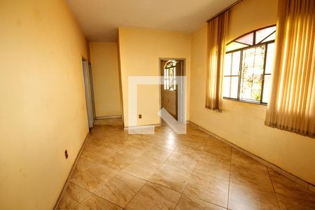 Casa à venda com 252m², 7 quartos e 3 vagas