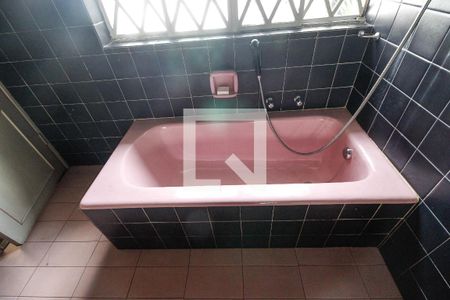 Casa à venda com 519m², 4 quartos e 3 vagas Casa à venda com 519m², 4 quartos e 3 vagasSuíte 1