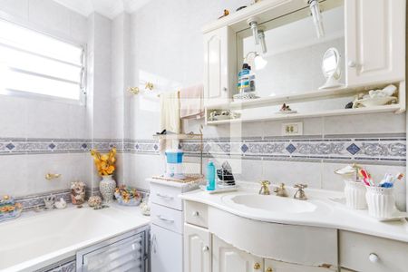 Apartamento à venda com 168m², 3 quartos e 1 vagaBanheiro