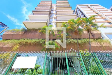 Apartamento à venda com 68m², 1 quarto e 1 vaga Apartamento à venda com 68m², 1 quarto e 1 vagaFachada