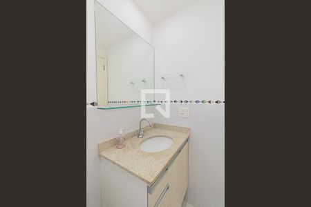 Apartamento à venda com 65m², 2 quartos e 1 vaga Apartamento à venda com 65m², 2 quartos e 1 vagaBanheiro da Suíte