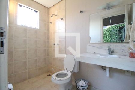 Casa à venda com 788m², 9 quartos e 10 vagasBanheiro Área Externa