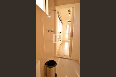 Casa à venda com 788m², 9 quartos e 10 vagasBanheiro Quarto 6 (lavabo)