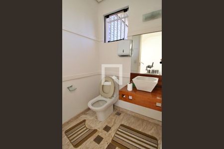 Casa à venda com 788m², 9 quartos e 10 vagasLavabo