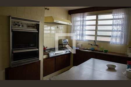 Casa à venda com 270m², 4 quartos e 4 vagasCozinha