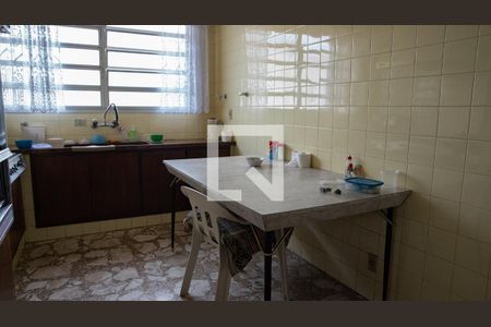 Casa à venda com 270m², 4 quartos e 4 vagasCozinha