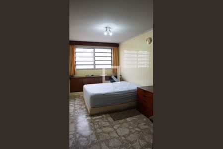 Casa à venda com 270m², 4 quartos e 4 vagas Quarto adaptado