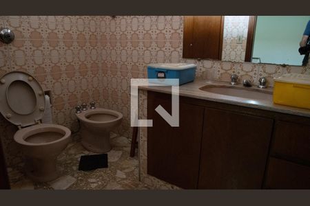 Casa à venda com 270m², 4 quartos e 4 vagasBanheiro