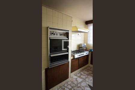 Casa à venda com 270m², 4 quartos e 4 vagasCozinha