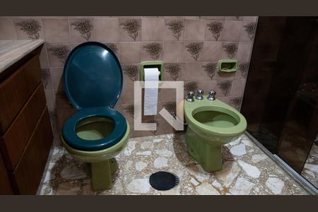 Casa à venda com 270m², 4 quartos e 4 vagasBanheiro do Quarto 3