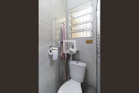 Casa de condomínio à venda com 62m², 2 quartos e 1 vaga Casa de condomínio à venda com 62m², 2 quartos e 1 vagaBanheiro 2