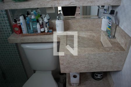 Casa à venda com 130m², 3 quartos e 2 vagas Casa à venda com 130m², 3 quartos e 2 vagasPia