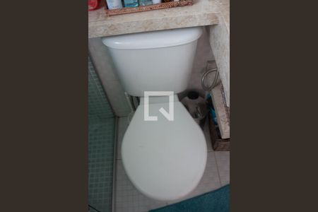 Casa à venda com 130m², 3 quartos e 2 vagas Casa à venda com 130m², 3 quartos e 2 vagasVaso